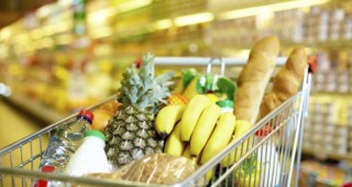 Цените на едро на хранителните стоки бележат спад с около 10% на годишна база