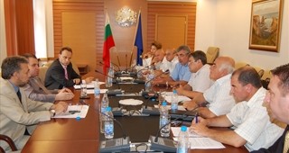 Среща на министър Мирослав Найденов с браншовите организации от сектор Животновъдство