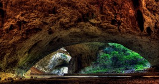 Деветашката пещера e включена в 100-те национални туристически обекта