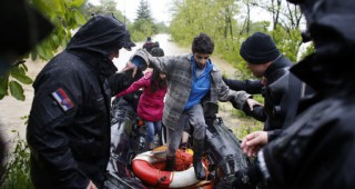 Критична остава ситуацията на Балканите заради наводненията