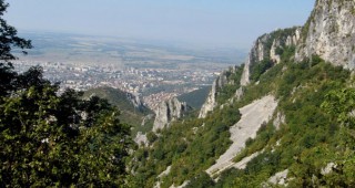 ДПП Врачански Балкан организира облагородяване на къмпинг Кариерата