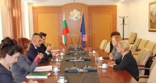 Министър Грудев се срещна с посланика на САЩ в България Н. Пр. Марси Рийс
