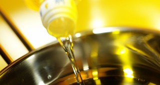 Пазарът на рафинирано слънчогледово олио остана спокоен
