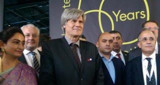 Министър Грудев откри българския щанд на Международното изложение SIAL в Париж