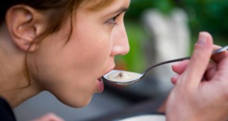 Нова технология коригира вкусовите усещания по време на хранене
