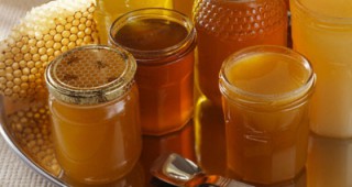Скочиха цените на пчелния мед