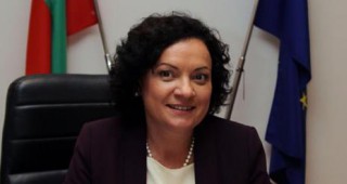 Министър Ивелина Василева ще инспектира обекти на територията на общините Шумен и Несебър
