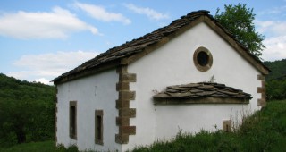 Започна изграждането на параклис в гълъбовското село Априлово
