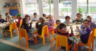 Общинските съветници от ГЕРБ в Кърджали сезират Прокуратурата за злоупотреби с храни в детските градини