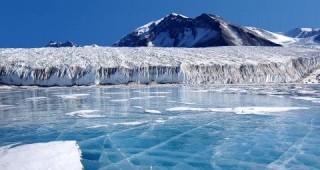 Токсични химикали се освобождават при топенето на ледниците