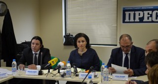 Министър Танева: Министерството ще изготви нов закон за храните