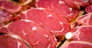 Европейската комисия прекратява приема по схемата за частно складиране на свинско месо