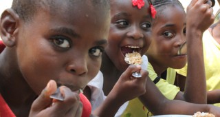 Годишният доклад на ФАО показва намаляване на гладуващите по света