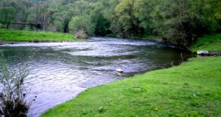 Нивата на наблюдаваните реки ще се понижават или задържат