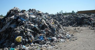 Излиза комплексно разрешително на Регионалния център за управление на отпадъците край село Ракитница