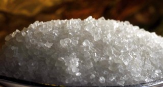 Леко повишение в цената на бялата кристална захар