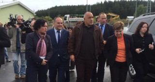 Премиерът Борисов, еврокомисар Георгиева и министър Василева инспектираха новото депо на Перник