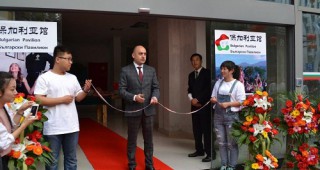 Зам.-министър Грудев откри павилион за български продукти в Китай