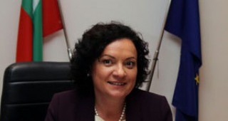 Министър Ивелина Василева ще закрие петата парламентарна сесия на Младежкия воден парламент