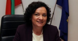 Пресконференция на министър Ивелина Василева