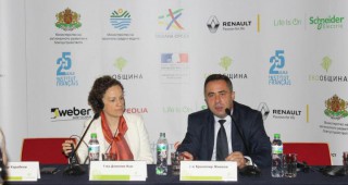 България е постигнала напредък по отношение на рециклираните битови отпадъци
