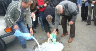Премина протестът на благоевградските млекопроизводители