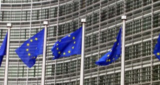 Европейската комисия обмисля нови, по-кратки срокове за употребата на глифозат