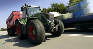 Осемдесет фирми доставчици на земеделска техника подписаха споразумение за сътрудничество с ДФЗ