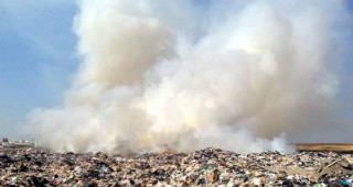 Санкции за виновниците, предизвикали пожара на сметището в Разград