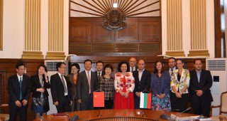 България и Китай подписаха протокол за износ на български млечни продукти