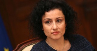 Министър Десислава Танева ще посети изложението Подкрепяме българското