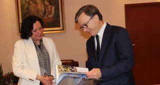Министър Василева се срещна с колегата си от Азербайджан Хюсеин Багиров