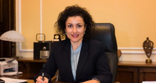 Министър Танева ще открие международните специализирани изложби