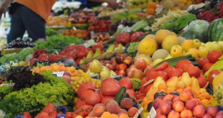 Държавата губи големи суми от нелегална търговия със зеленчуци