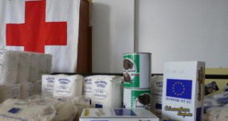 Започва раздаването на хранителни продукти в София