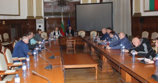 Министър Бозуков се срещна с представители на Асоциацията на производителите и преработвателите на черупкови плодове