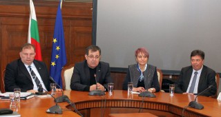 Министър Бозуков представи заместниците си в Министерството