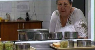 ОДБХ Варна проверява случай на съмнение за хранително натравяне на деца в града