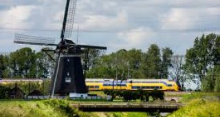 Електрическите влакове в Холандия вече се задвижват изцяло от вятърна енергия