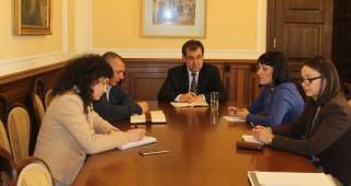 Министър Бозуков се срещна с представители на Съюза на транспортните синдикати в България