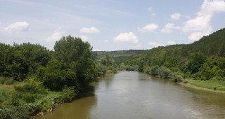 Нивата на реките в страната се понижават или остават без изменения