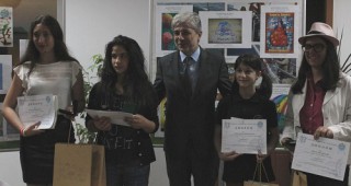 Министър Димов награди победителите в конкурса Защити ме, за да те има