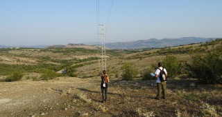 Експерти от БДЗП маркираха и описахa над 400 опасни електрически стълба в Източни Родопи
