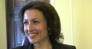 Бившият земеделски министър Десислава Танева стана майка на близнаци