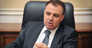 Министър Найденов иска реформи в структурите на Селскостопанската академия