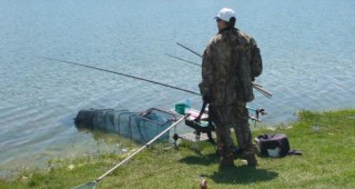 До 10 юни се удължава забраната за любителски риболов