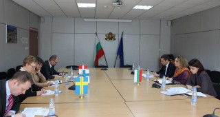 Зам.-министър Николова се срещна с посланиците на Швеция, Финландия и Дания