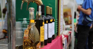 Иновации в хранителния бранш, дегустации на храни и напитки на националния фестивал Семе българско