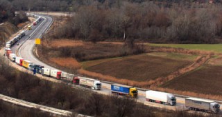 Заявления за над 1 млн. лв. загуби са подали български фирми, заради блокадата на границата
