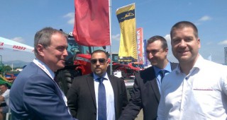 10 000 нови трактори и комбайни са влезли в българското земеделие за последните 5 години